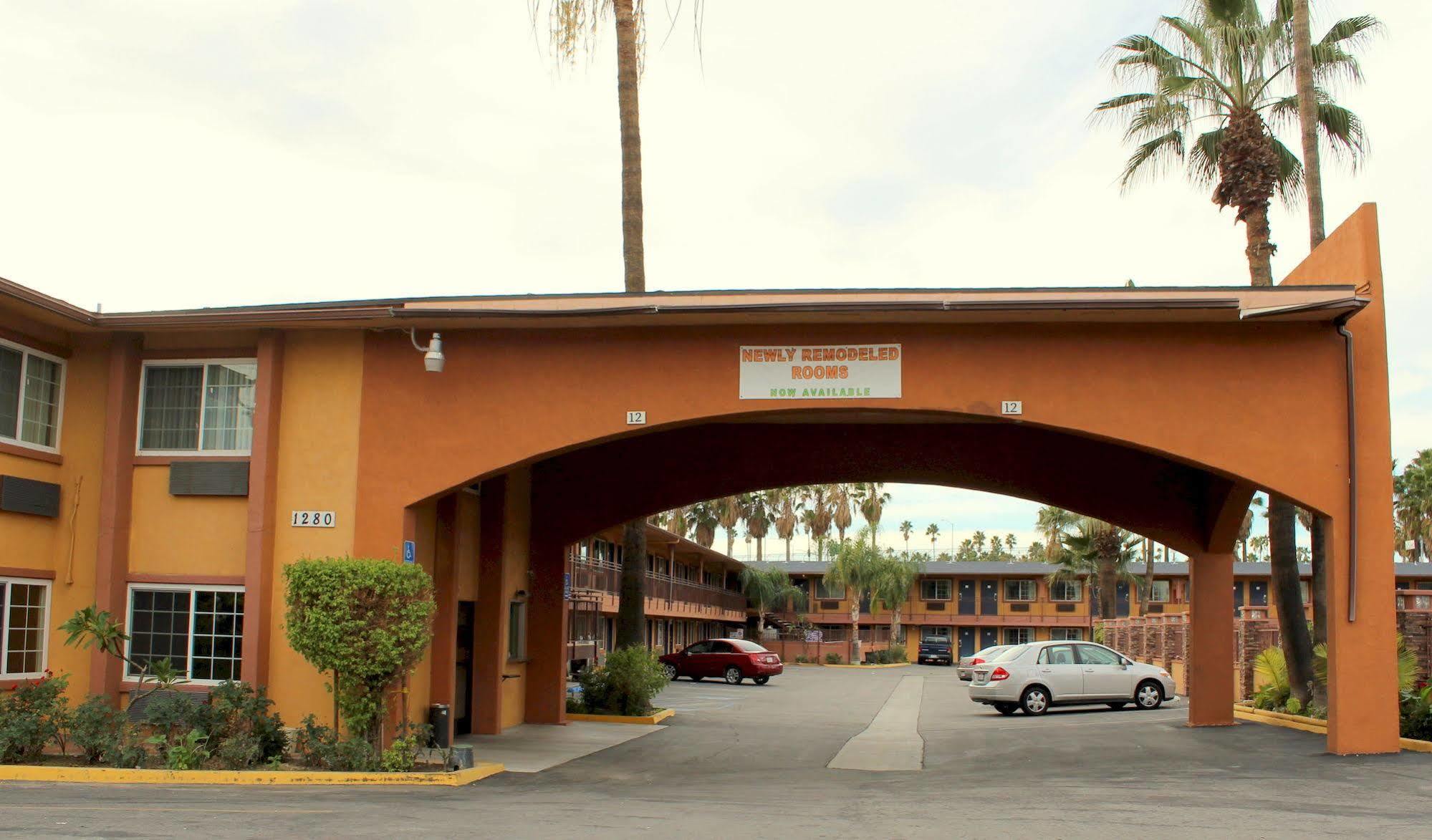 سان برناردينو Orange Show Inn المظهر الخارجي الصورة